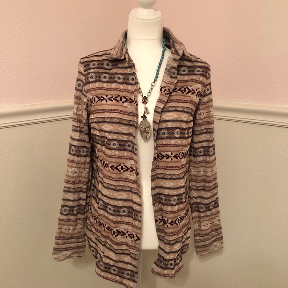 Button up top - Picture 1 of 3